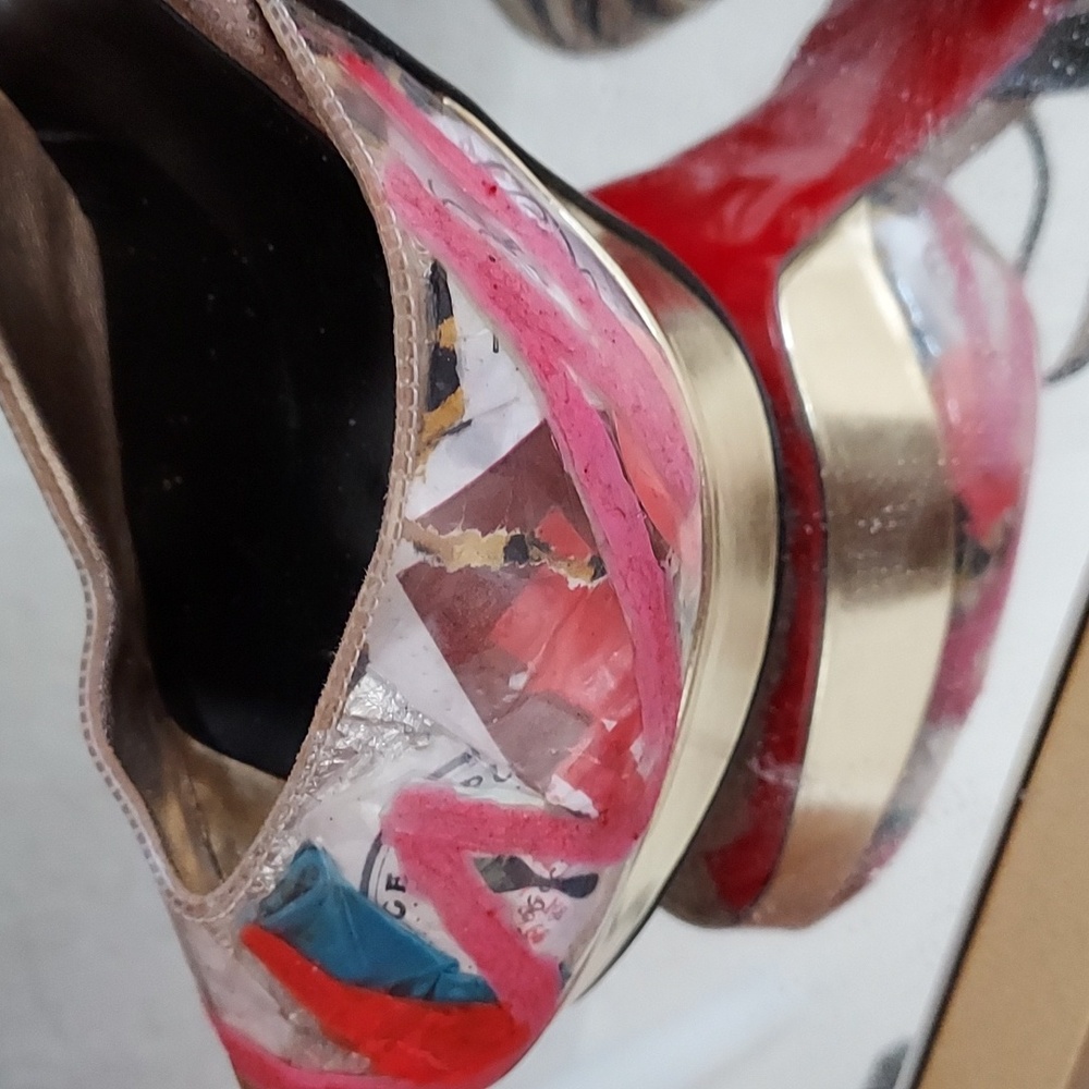 Sz. 38 Authentic Louboutin peep toe heels. - Picture 6 of 8